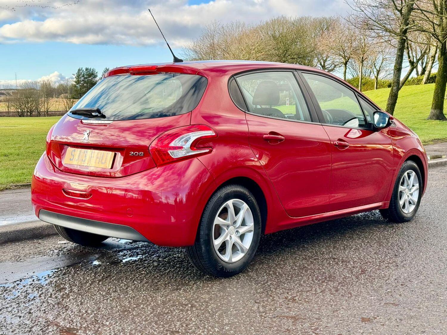Used PEUGEOT 208 2013 Red in Shotts, North Lanarkshire Used PEUGEOT 208 2013 Red in Shotts, North Lanarkshire