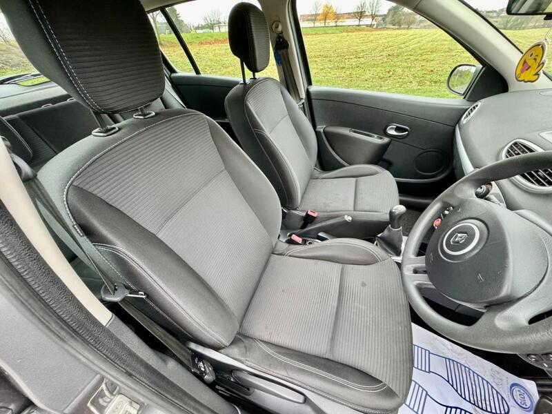 RENAULT CLIO