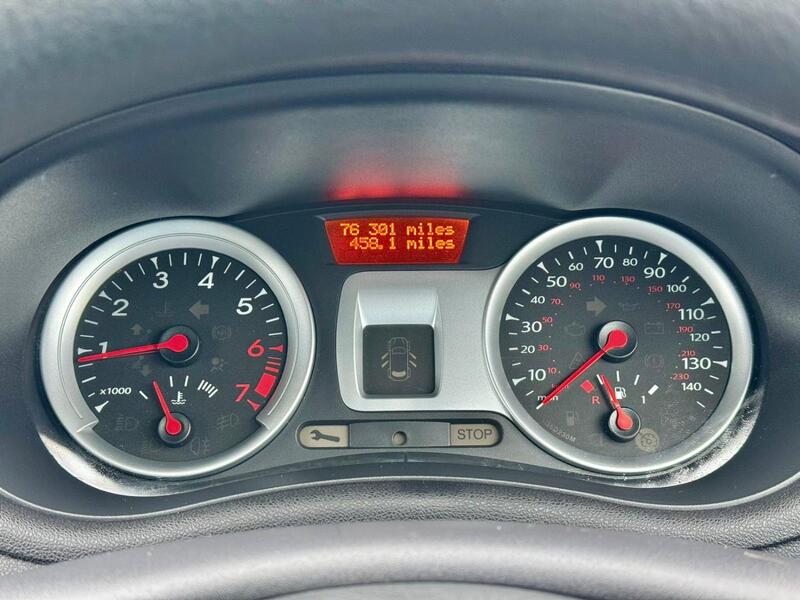RENAULT CLIO