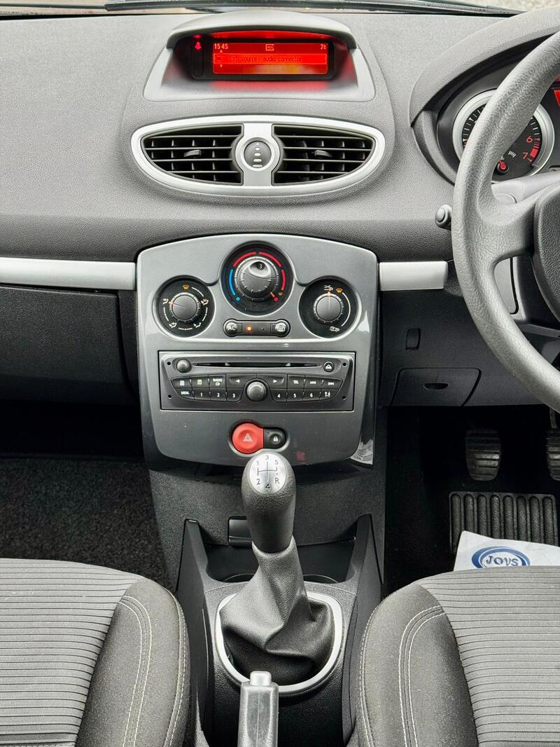 RENAULT CLIO
