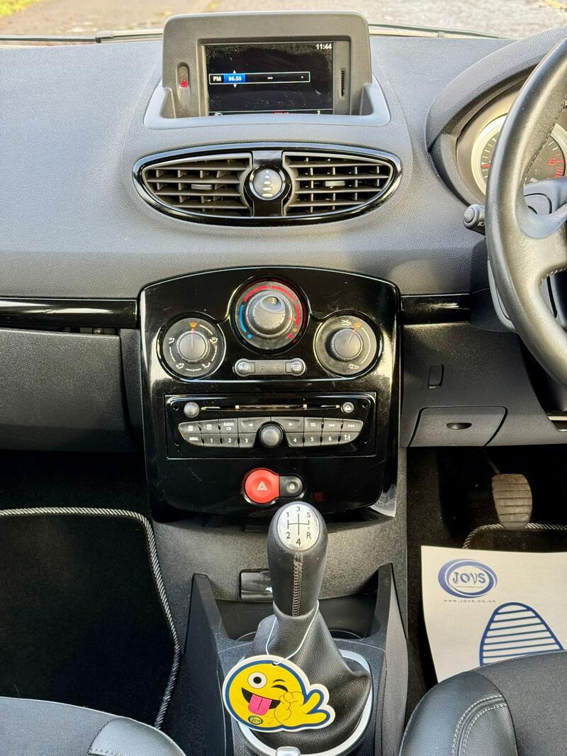 RENAULT CLIO