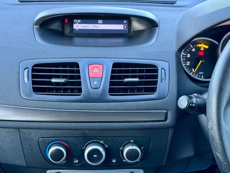 RENAULT MEGANE