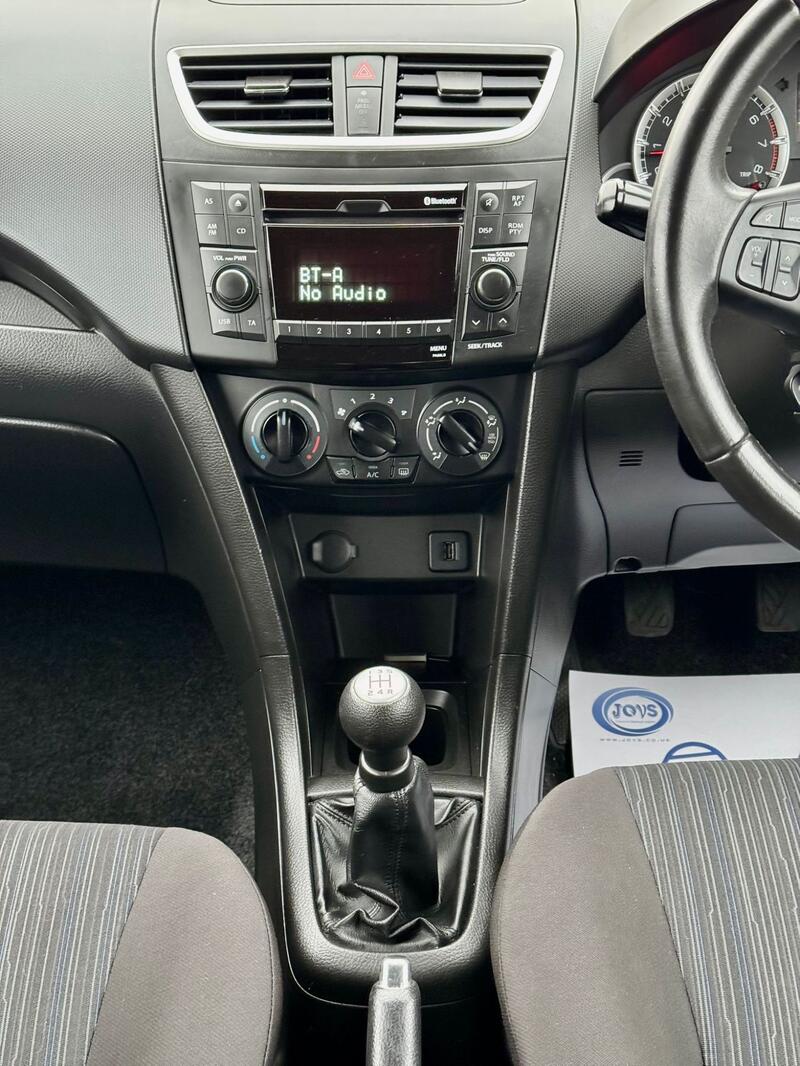 SUZUKI SWIFT