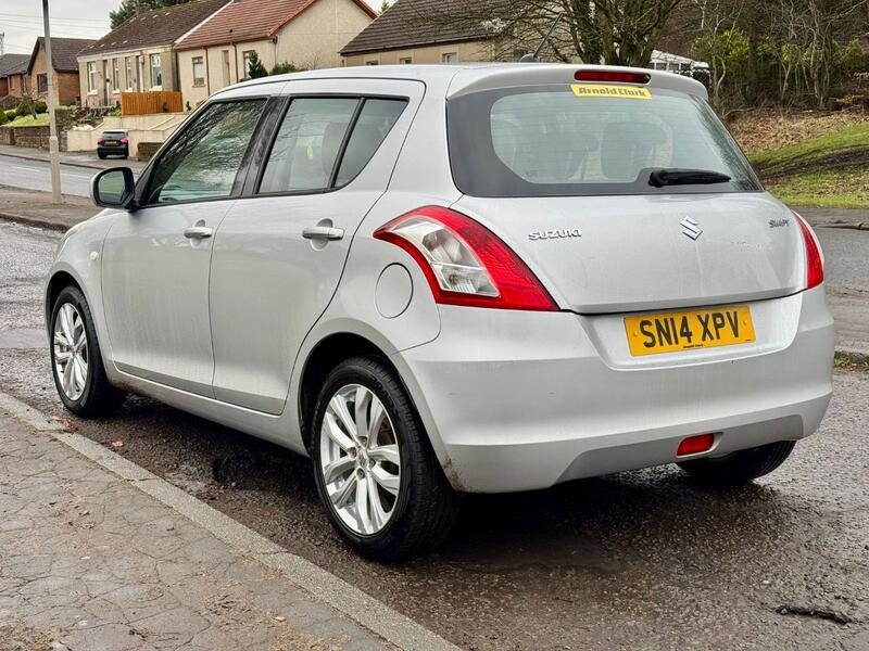 SUZUKI SWIFT