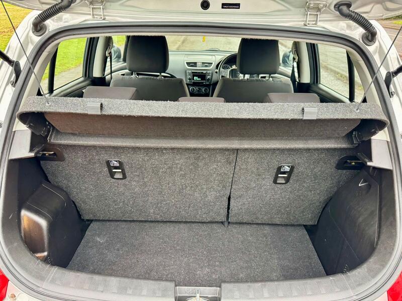 SUZUKI SWIFT