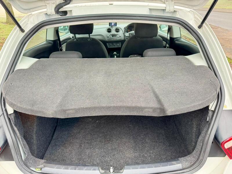 SEAT IBIZA