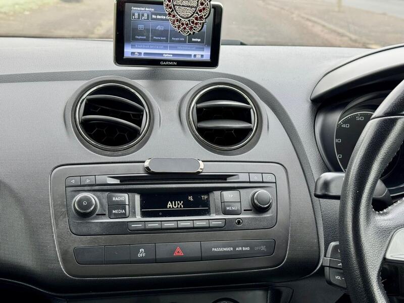 SEAT IBIZA