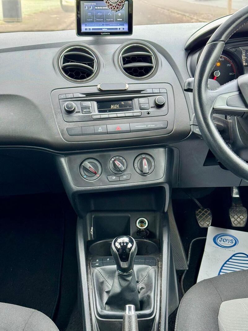 SEAT IBIZA