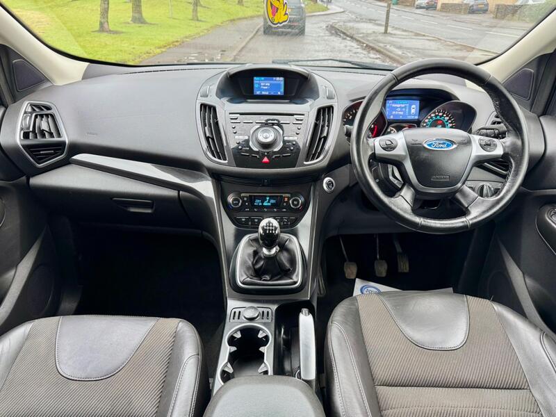 FORD KUGA
