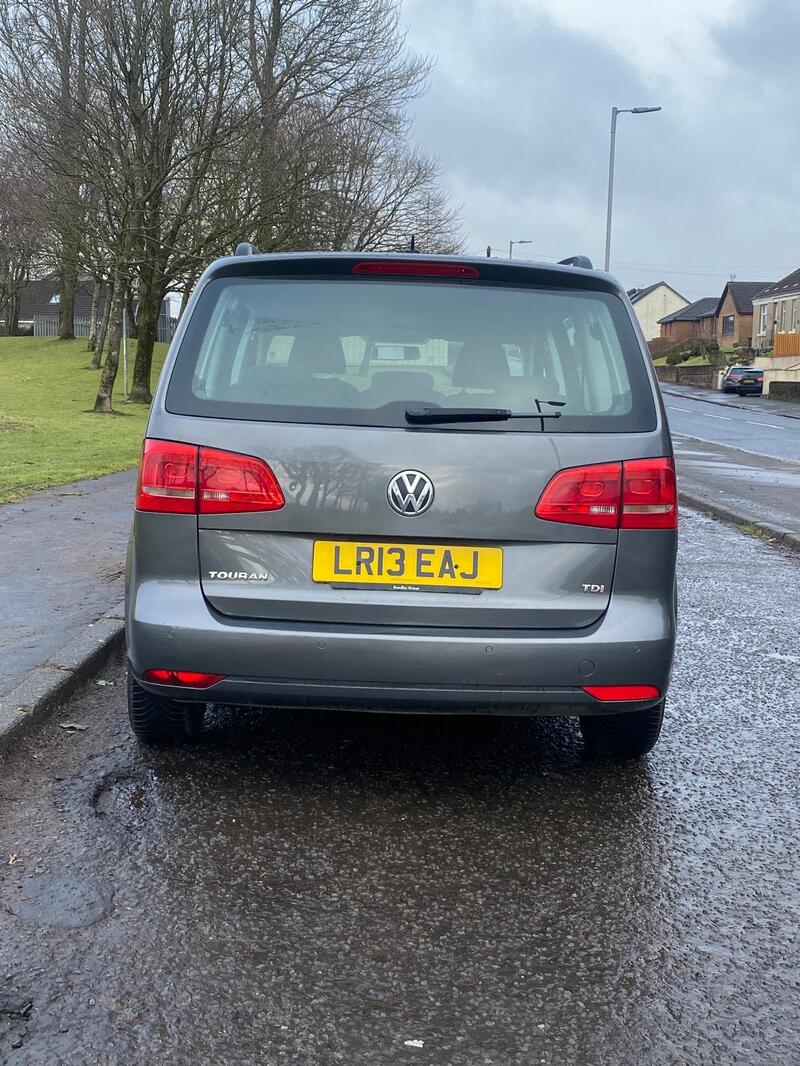 VOLKSWAGEN TOURAN