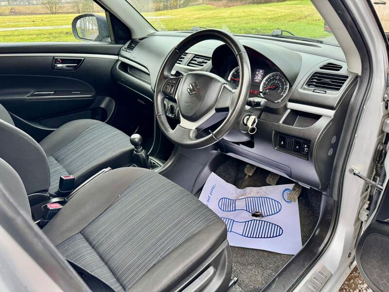 SUZUKI SWIFT