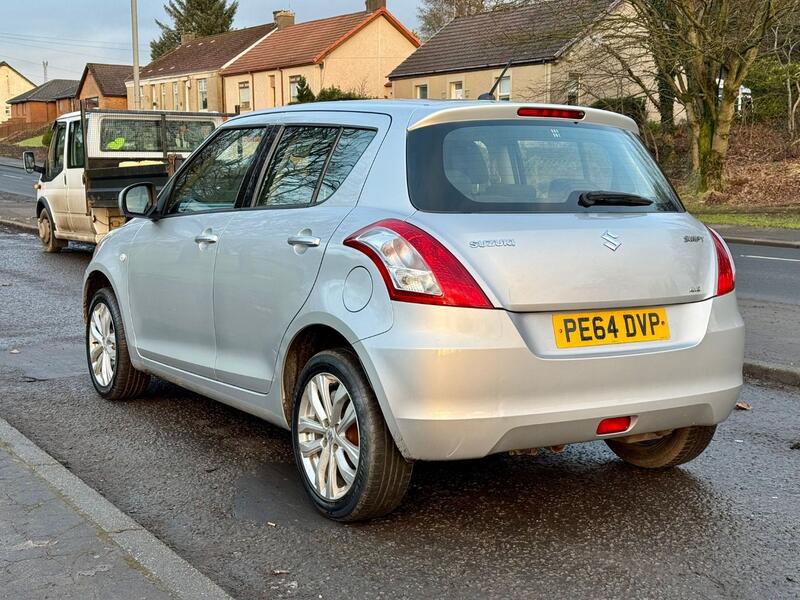 SUZUKI SWIFT