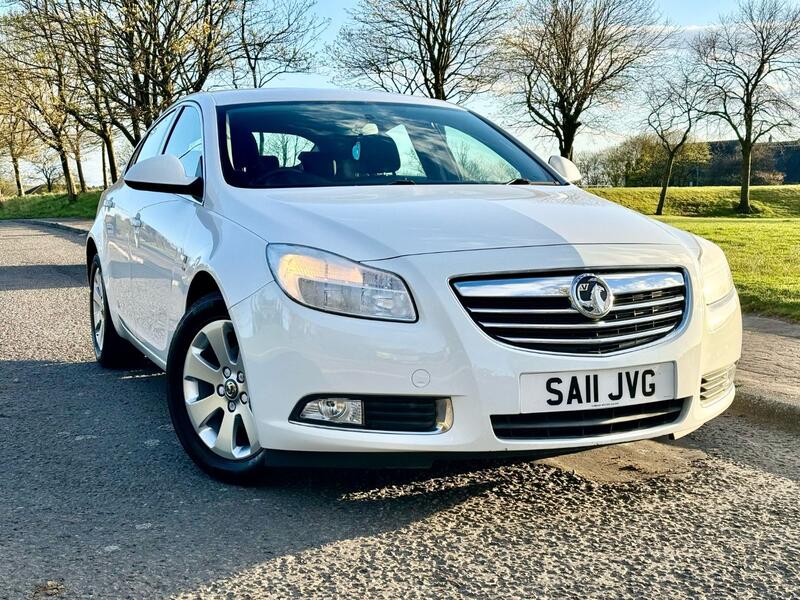 VAUXHALL INSIGNIA