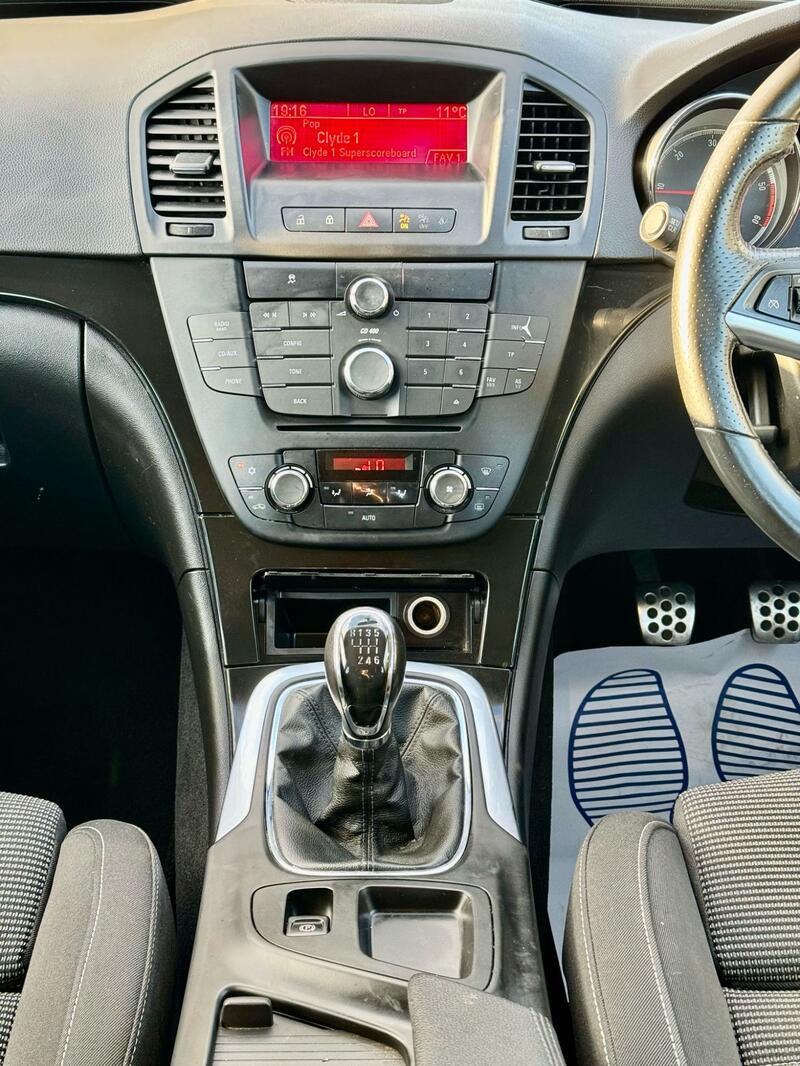 VAUXHALL INSIGNIA