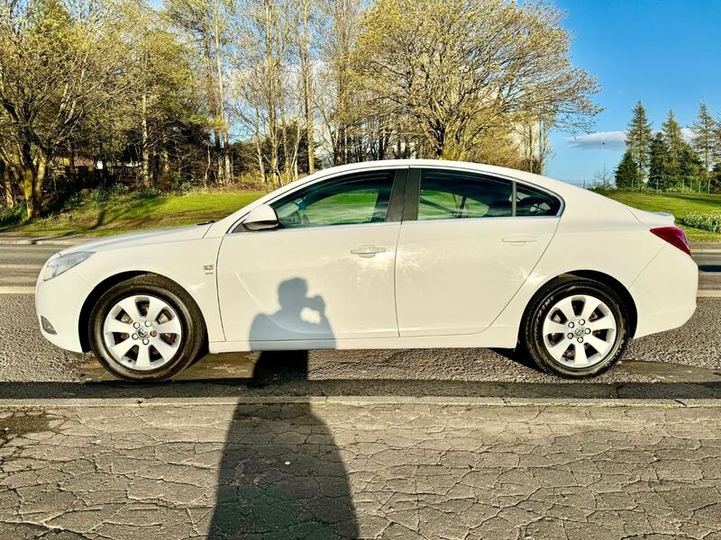 VAUXHALL INSIGNIA