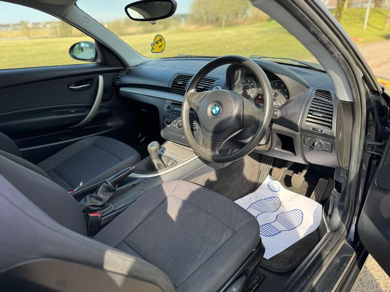 BMW 1 SERIES