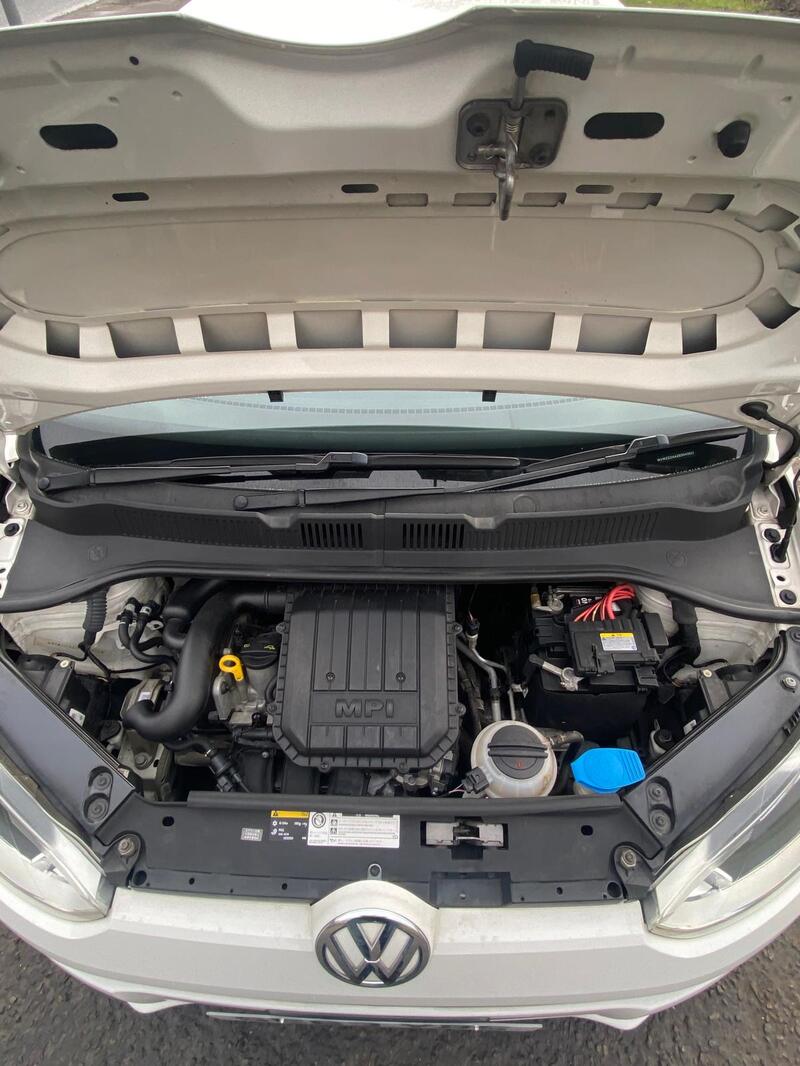VOLKSWAGEN UP