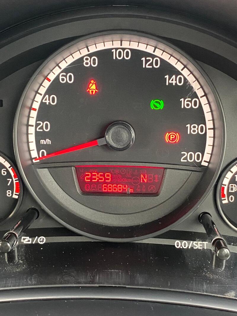 VOLKSWAGEN UP