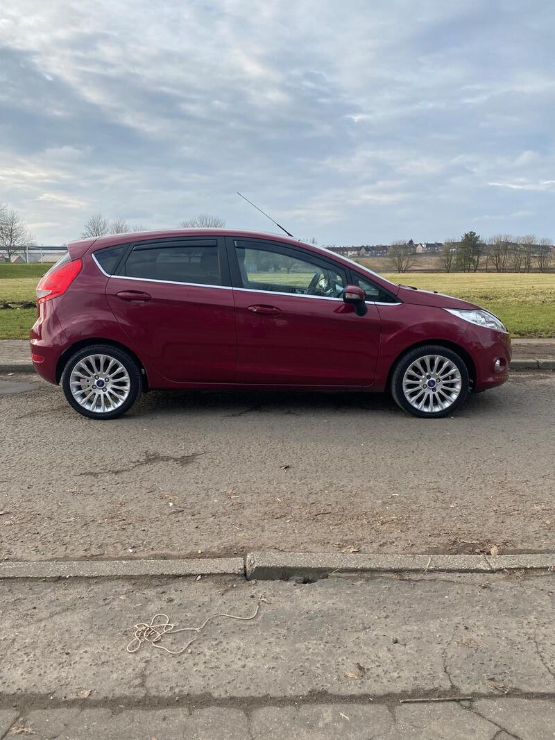 FORD FIESTA