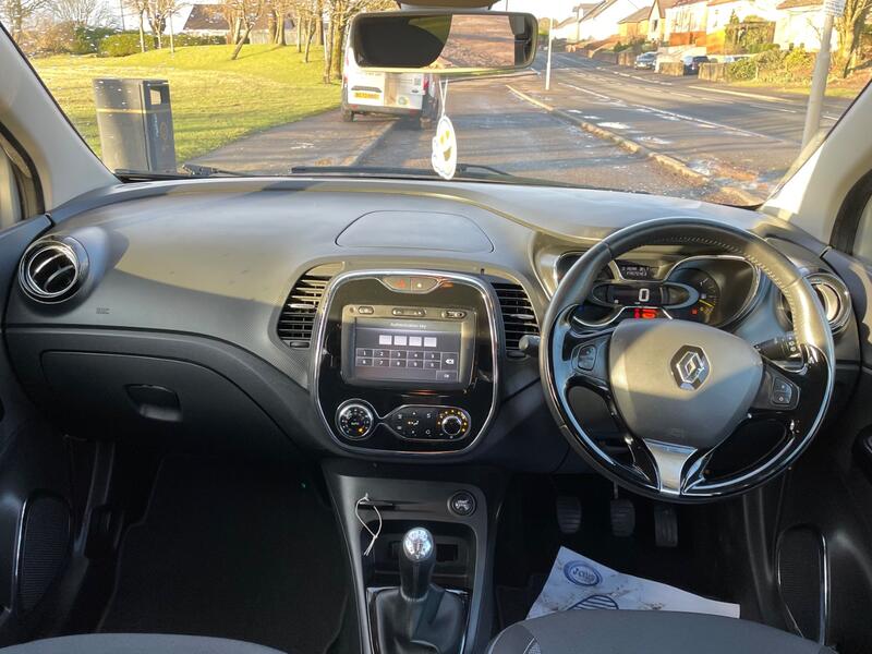 RENAULT CAPTUR
