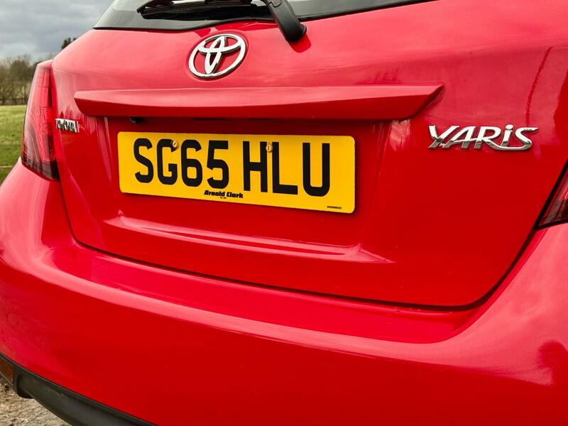 TOYOTA YARIS