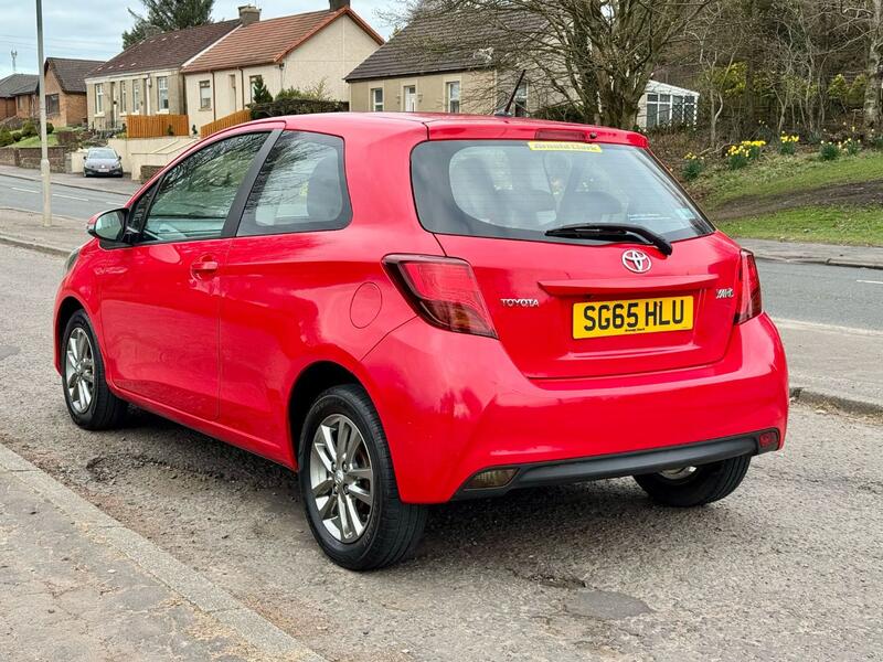 TOYOTA YARIS