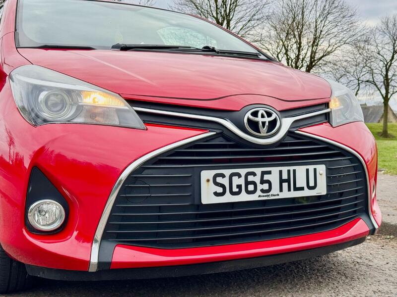 TOYOTA YARIS