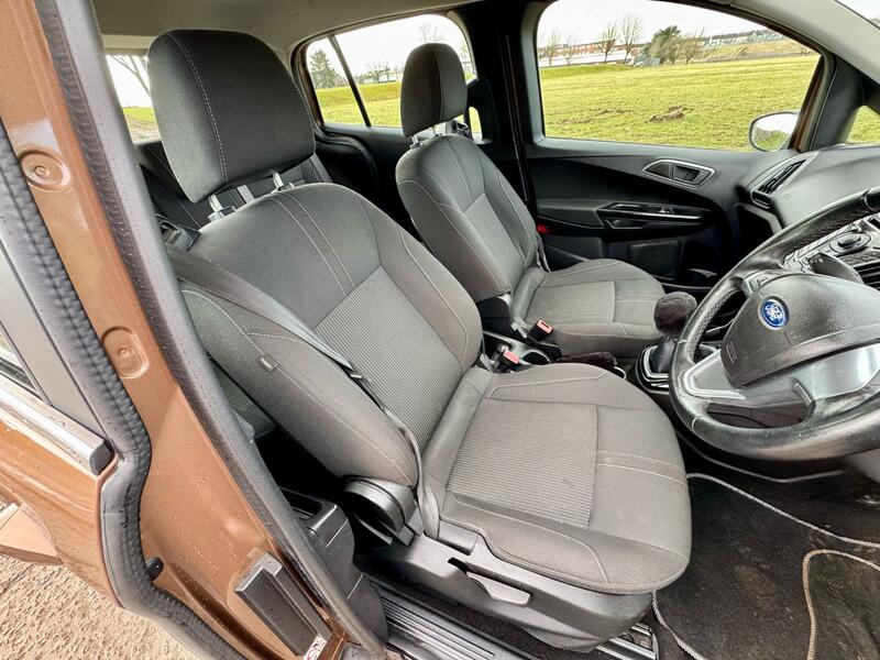 FORD B-MAX