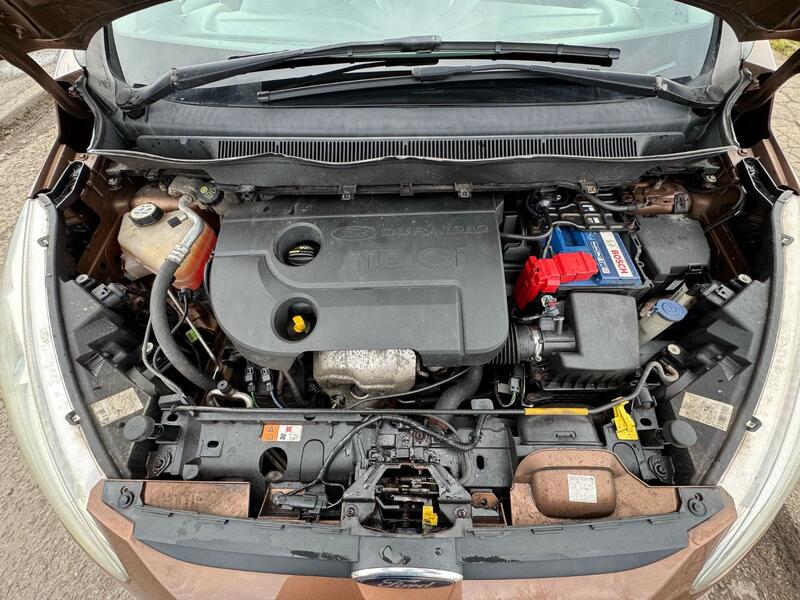 FORD B-MAX