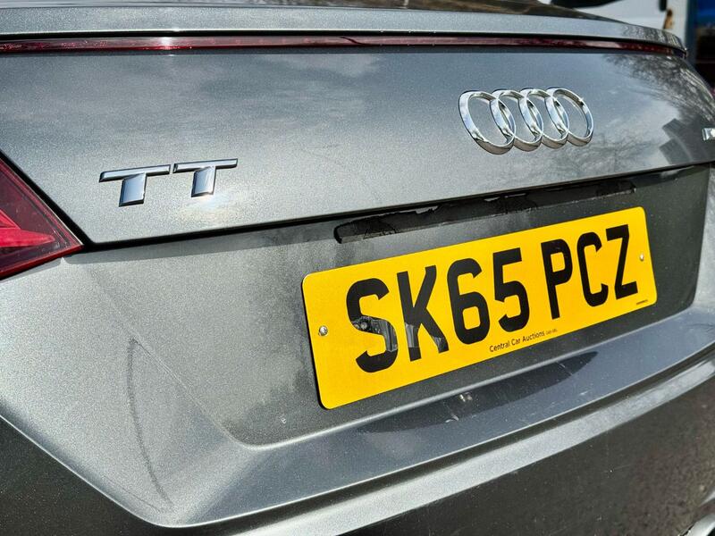AUDI TT