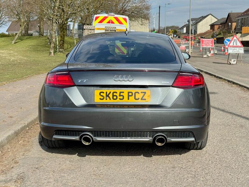 AUDI TT