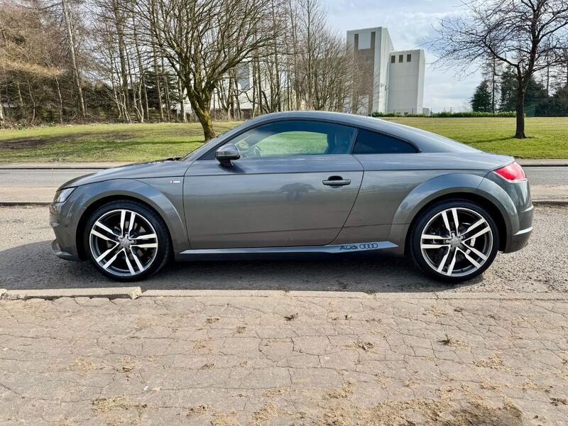 AUDI TT