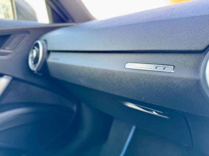 AUDI TT