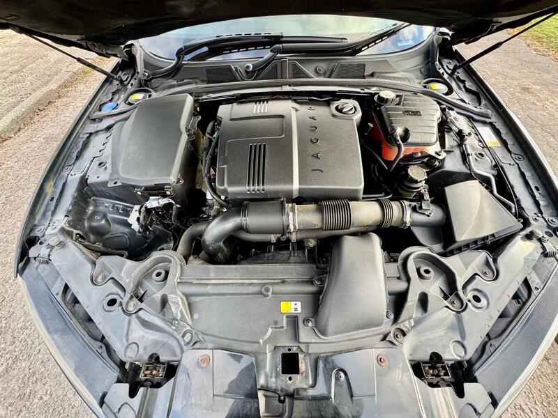 JAGUAR XF