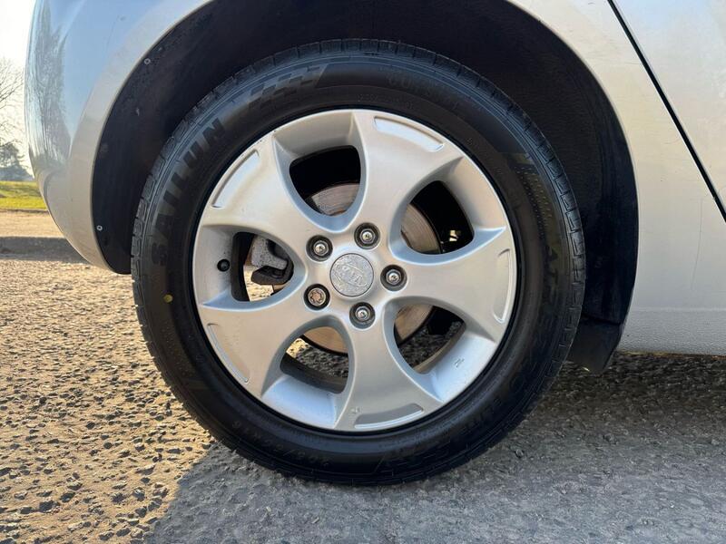 KIA VENGA