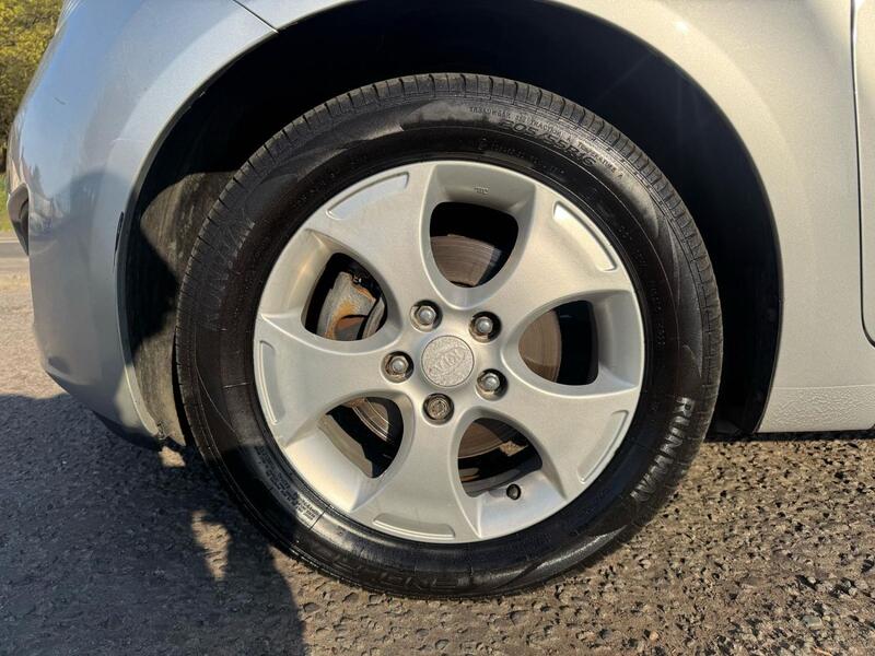 KIA VENGA