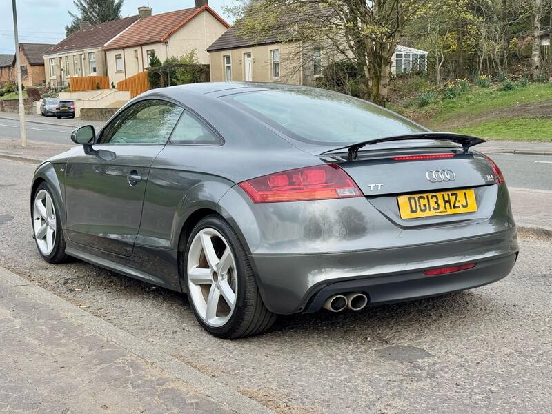 AUDI TT