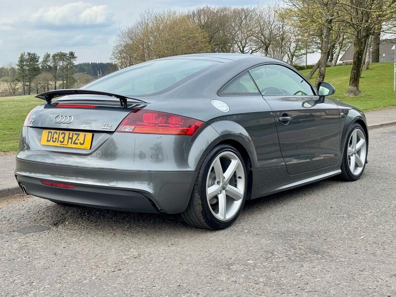 AUDI TT