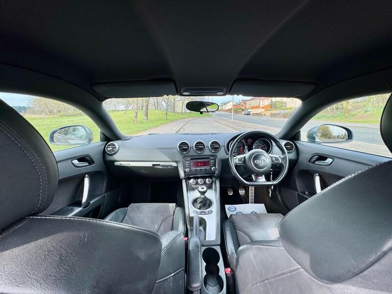 AUDI TT