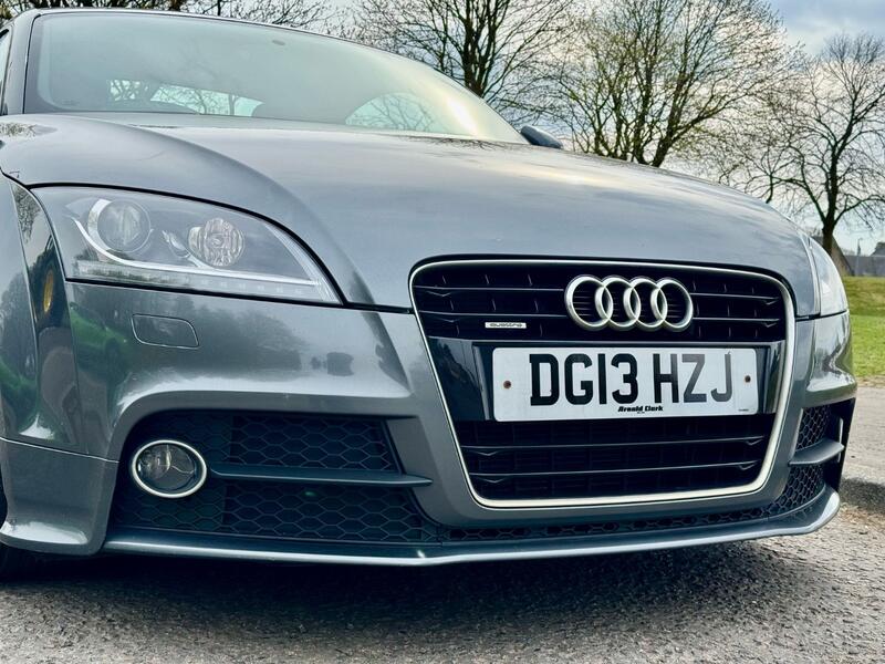 AUDI TT