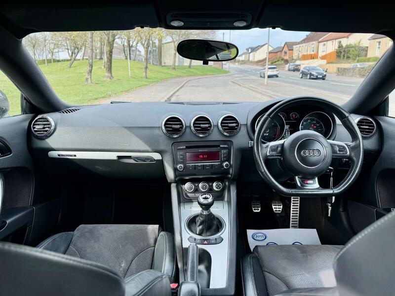 AUDI TT