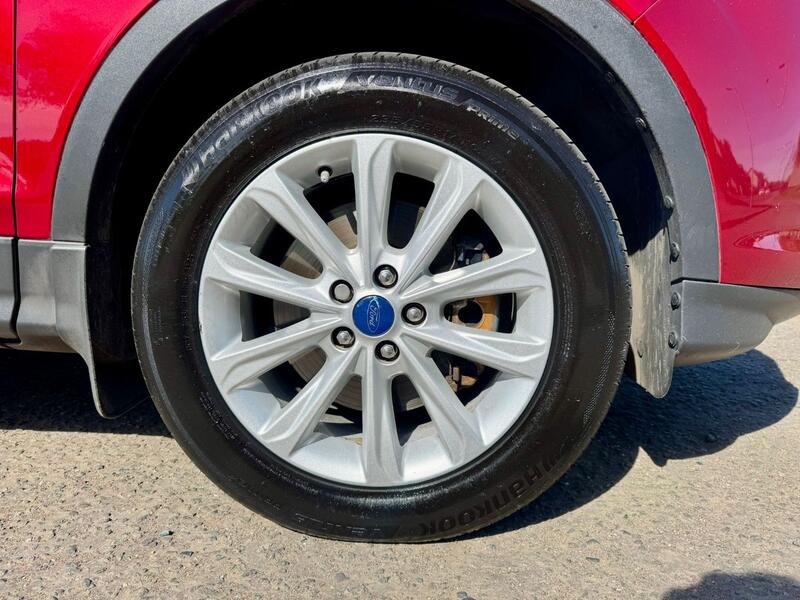 FORD KUGA