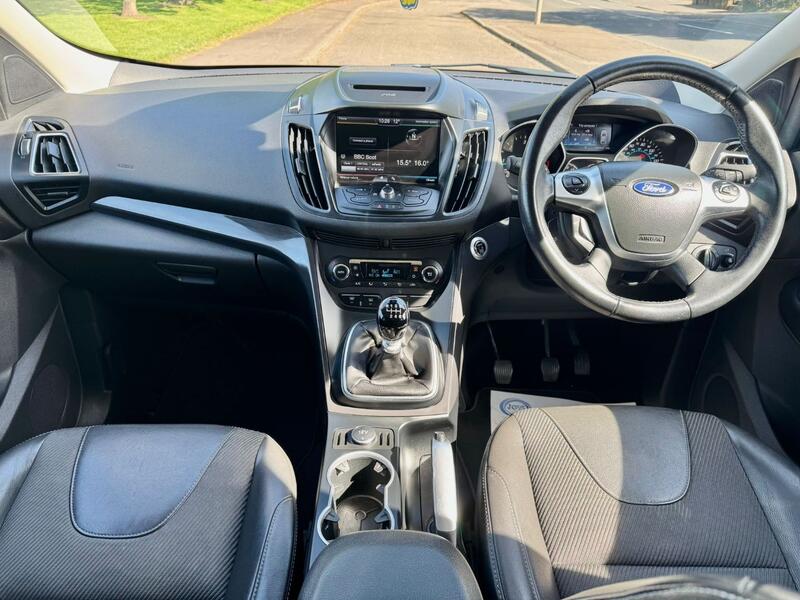 FORD KUGA