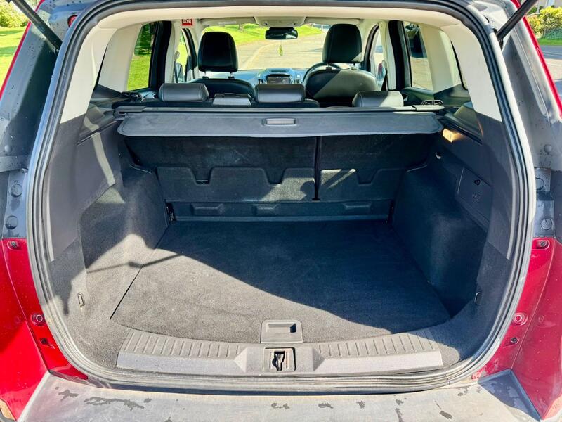FORD KUGA