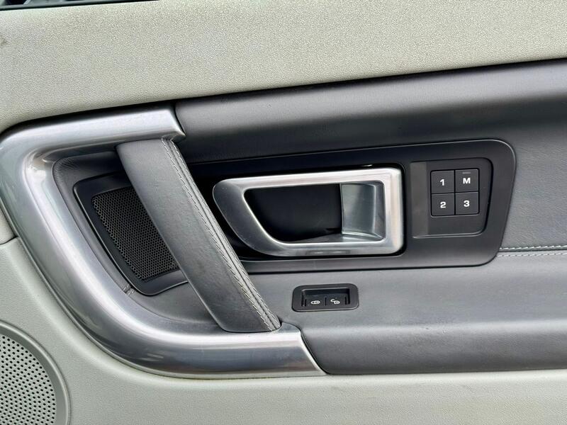 LAND ROVER DISCOVERY SPORT