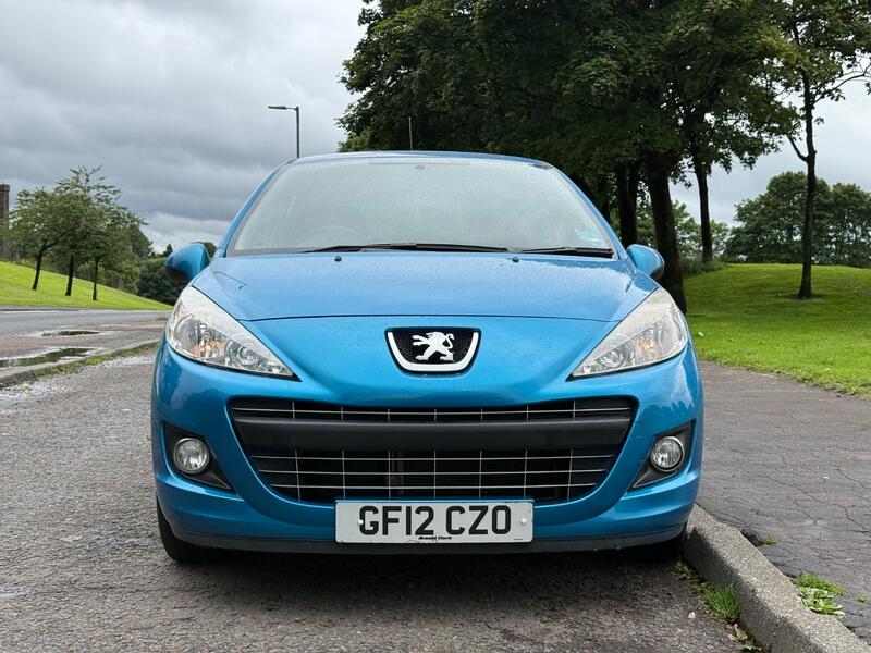 PEUGEOT 207