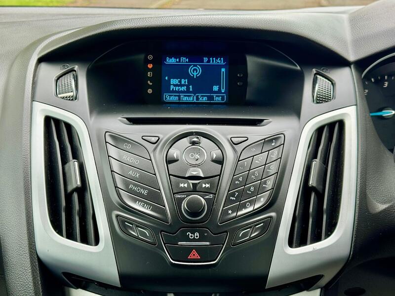 FORD FOCUS