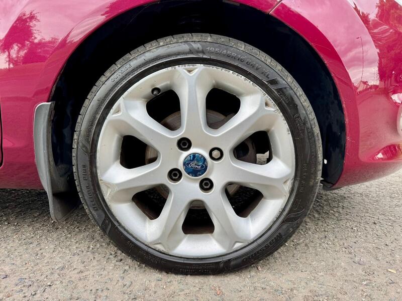 FORD FIESTA