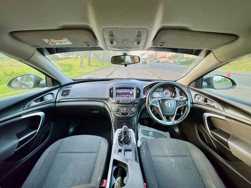 VAUXHALL INSIGNIA