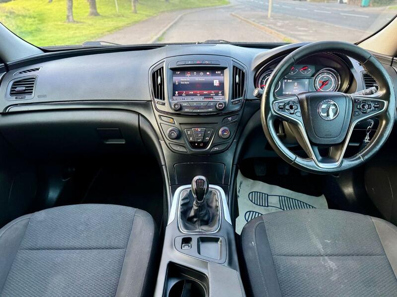 VAUXHALL INSIGNIA